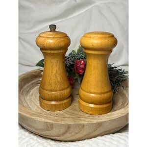 Vintage‎ Wood Salt and Pepper Grinder Set Taiwan Fernandez Kitchen Decor